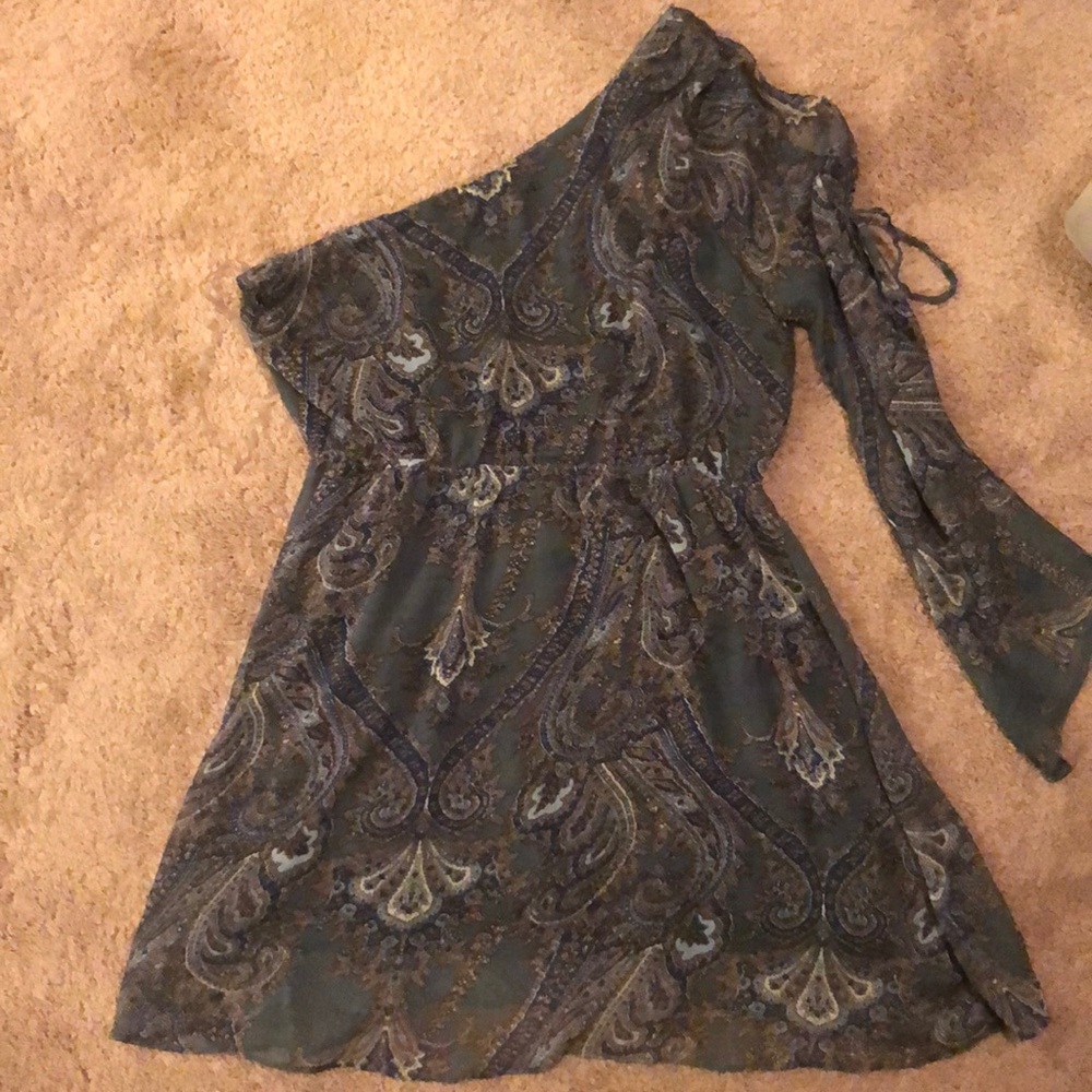 Off the shoulder Dress